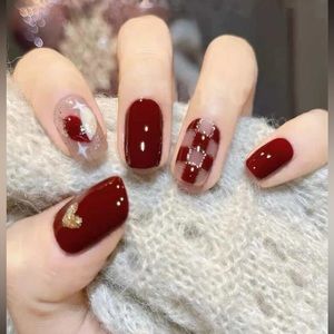 Valentine’s Day press on Oval / Square nails hearts and checkered pattern